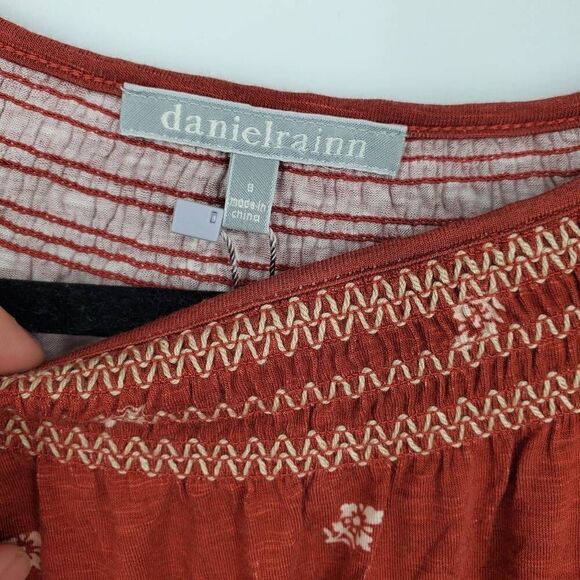 Daniel Rainn NWT women's rust orange three quarter sleeve embroidered‎ top Small - Picture 2 of 4